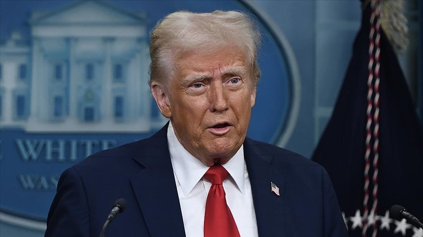 Donald Trump:

"Maduro'yu bulunduğu evde yakaladık ve adalete teslim ettik. Narko-terör suçuyla yargılanacak."

Sende, Epstein davasında, çocuk istismarı suçundan yargılanacaksın..
