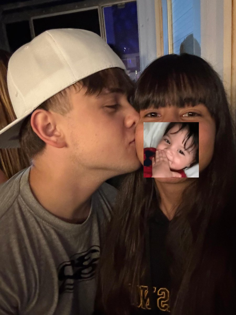 martinak tweet media