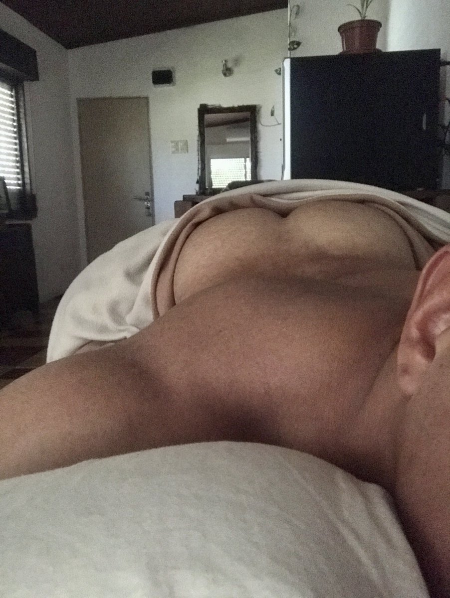 kinkynasty30's tweet photo. 🍑 https://t.co/YNfsA9JmX5