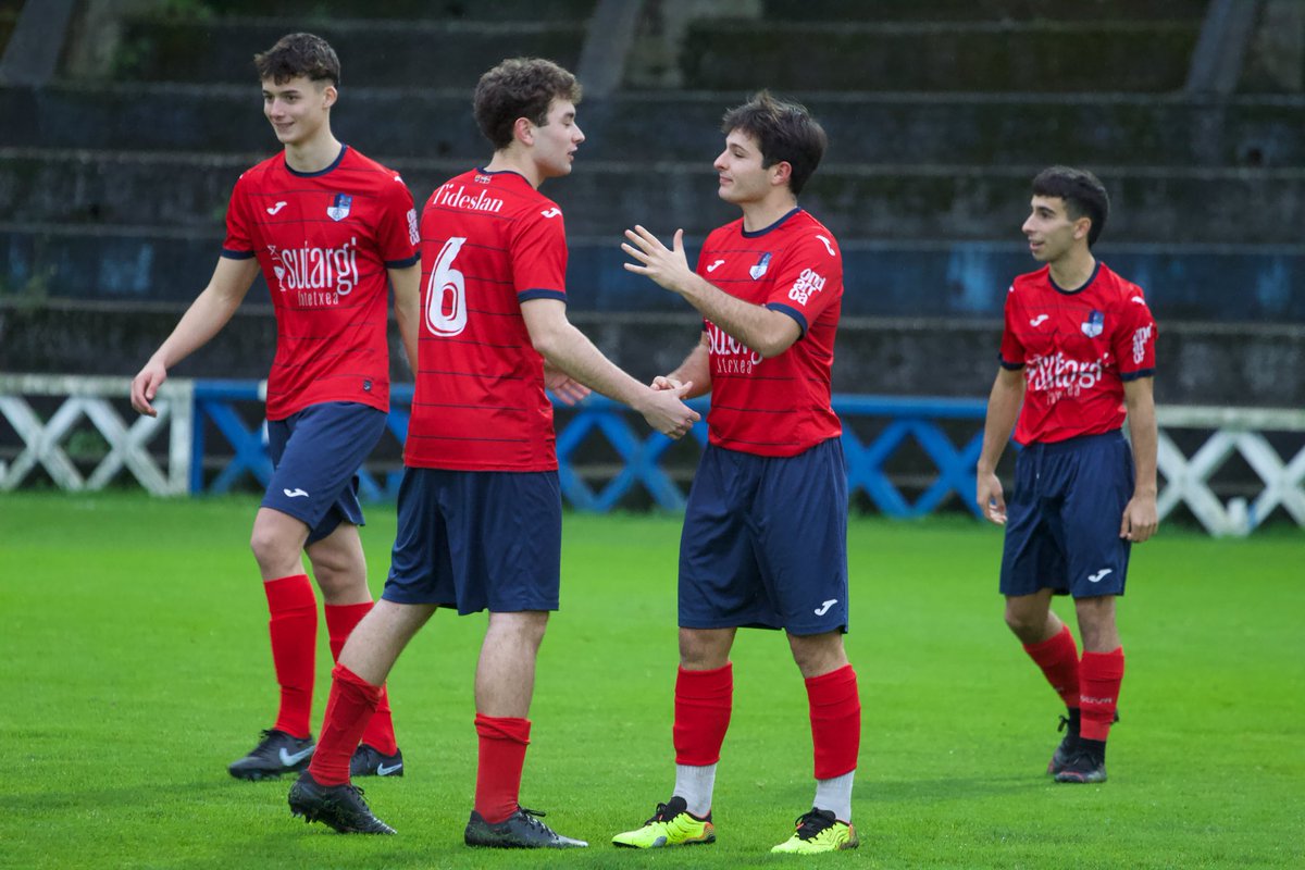 aurreraKE's tweet image. Hasi da bigarren zatia Ategorrin:

SD Erandio 0-0 Aurrera KE

#AurreraBeti 🔴🔵