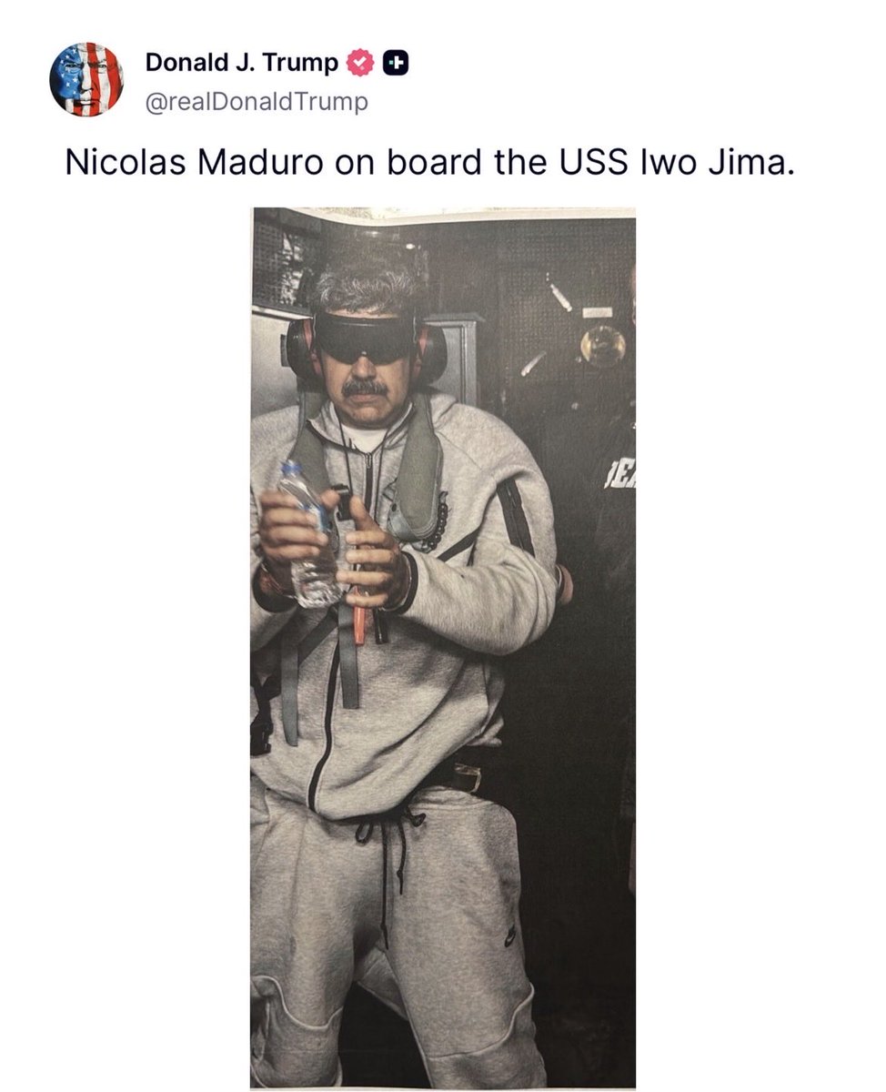 d_corral's tweet photo. Que Maduro sea capturado con un chándal Nike no deja de ser una alegoría https://t.co/LhEtLG2k0t