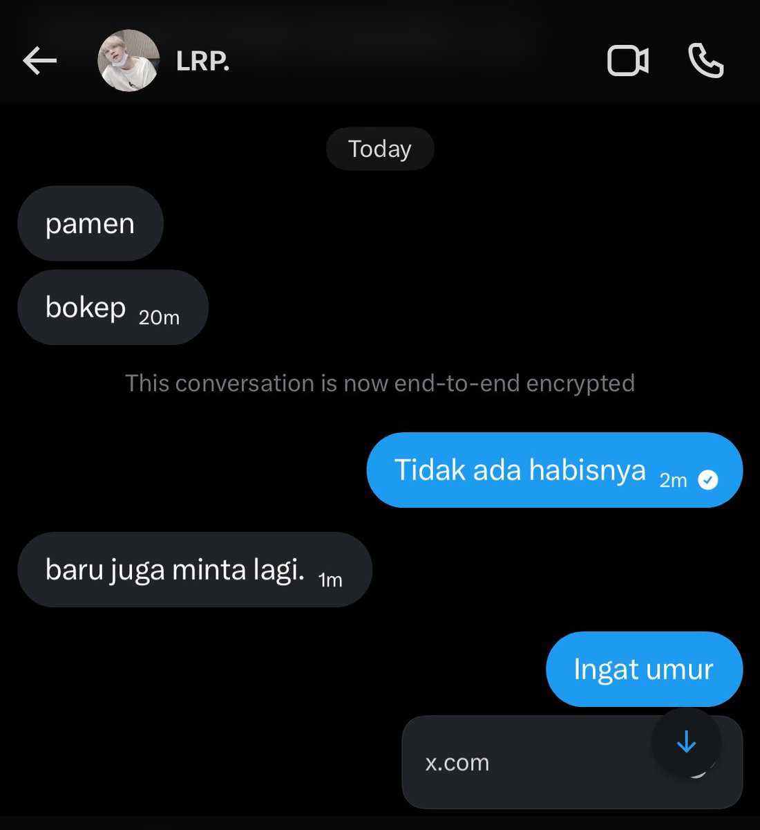 Penggila blue film.