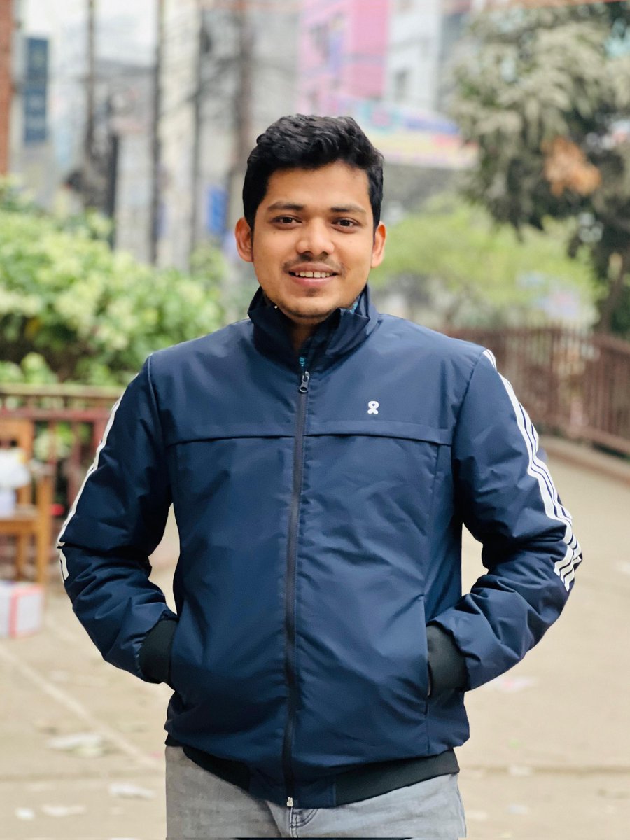 MDASHIKrangpur's tweet photo. The story of days quietly changing.

#NewYear #JournalismLife #NewChapter #Winter https://t.co/TGQVwPPNIa