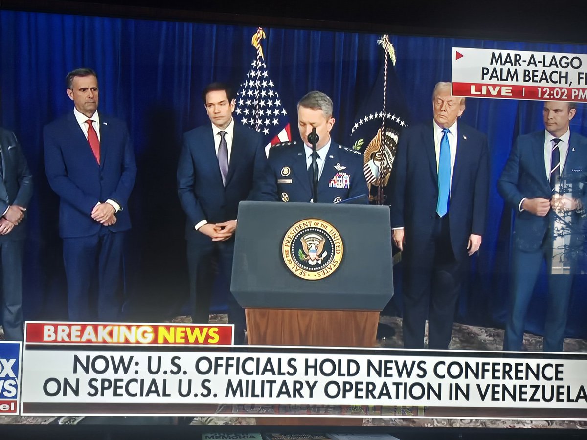 GhalebKrame's tweet photo. #Higlights: 
General Dan Caine. 
Ojo con 2️⃣, 5️⃣ y 6️⃣

1️⃣ Operación tan compleja y precisa que solo lo puede  ejecutar  el ejército EE. UU en todo el mundo.

2️⃣ Fuerzas especiales y agencias de intel (CIA, NSA y HSI)  trabajaron de manera coordinada.

3️⃣ La Operación requirió la mayor de las precisiones. 

4️⃣ 150 aviones, de 20 bases,  de todos tipos, incluyemdo drones, fueron necesarios para hacer la extradición de Maduro en el centro de Caracas. 

5️⃣ Sabíamos todo de Maduro: lo que comía, que hacía, donde etsaba y hasta  sus mascotas. 

6️⃣ Era necesario proteger los helicipteros y las tropas en tierra para llegar a las 2 am a Caracas donde estaba Maduro.  A las 3:20 am Maduro ya estaba volando rumbo a EE.UU.

7️⃣ Solo una unidad aérea fue levemente dañado.