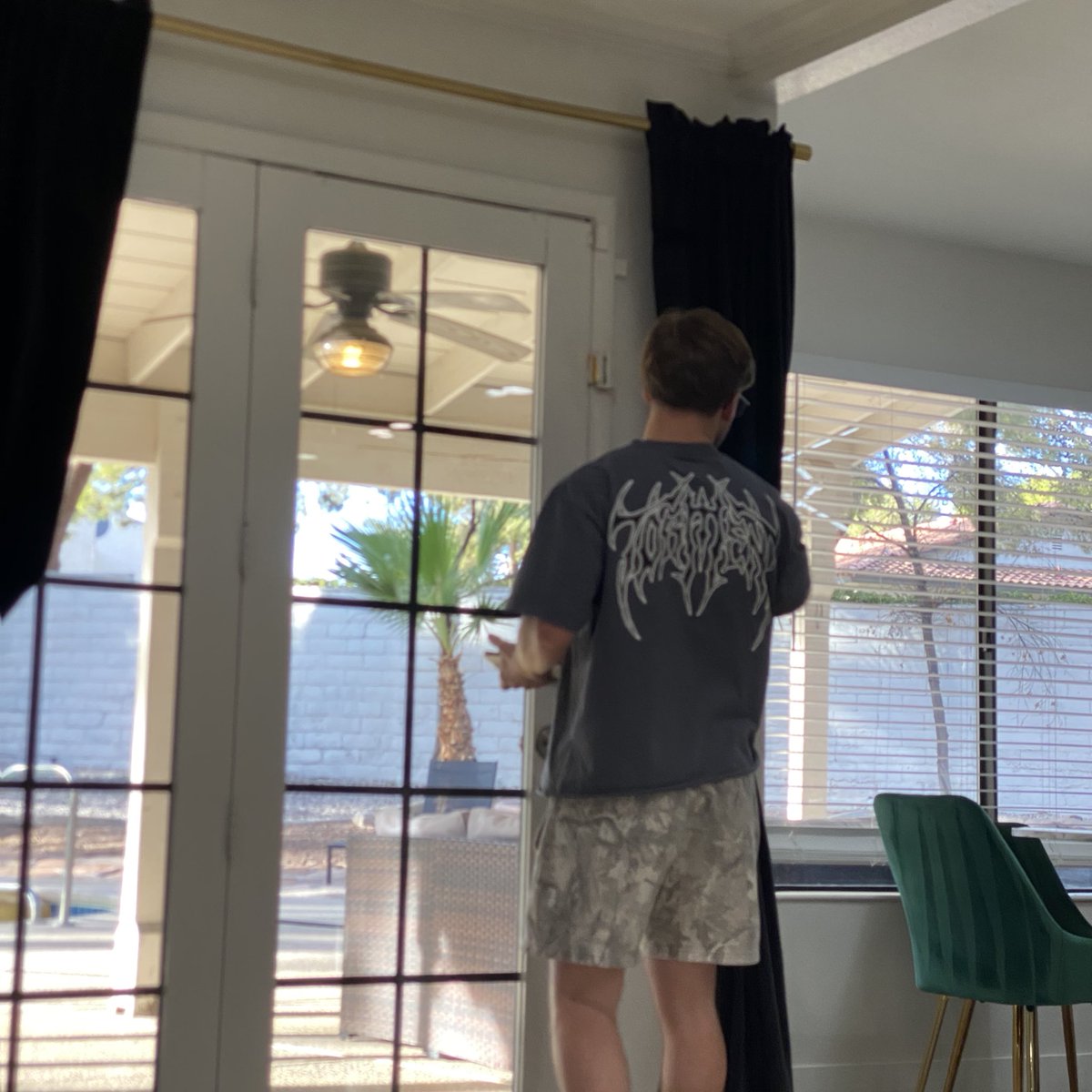 xare ☆ tweet media