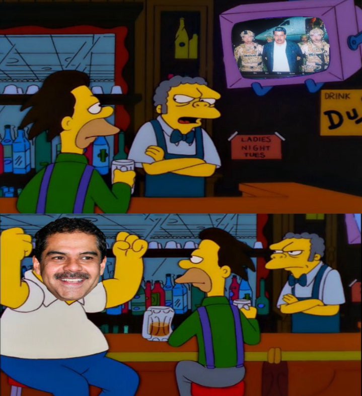 SoySimpsonito's tweet photo. - Oigan ¿no es ese Nicolás Maduro en la tele? 
- Si ese es Nicolás Maduro ¿quien ha estado pidiendo medias de seda en su nombre aquí en TV Azteca? 
- Ouuuu… ¡Yahooo! … Emm… ¡bola de… imperialistas! 🏃🏻‍♂️🏃🏻‍♂️ https://t.co/NfxUMpKDdN
