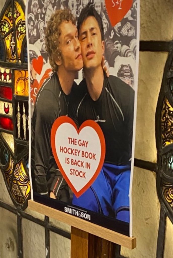 saoirdaya's tweet image. i’m actually crying at this bookshop