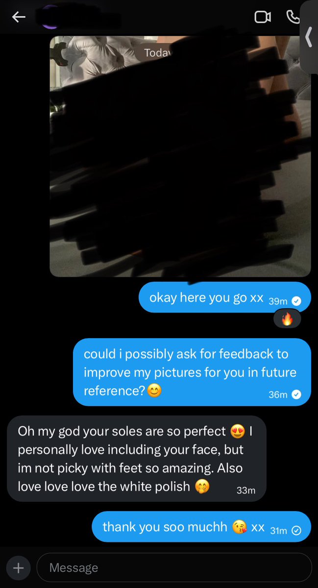 Latoofet's tweet photo. Keep hitting me up for your feet pics🥰, serious buyers only!! 😘xx https://t.co/eJMssm71xV
