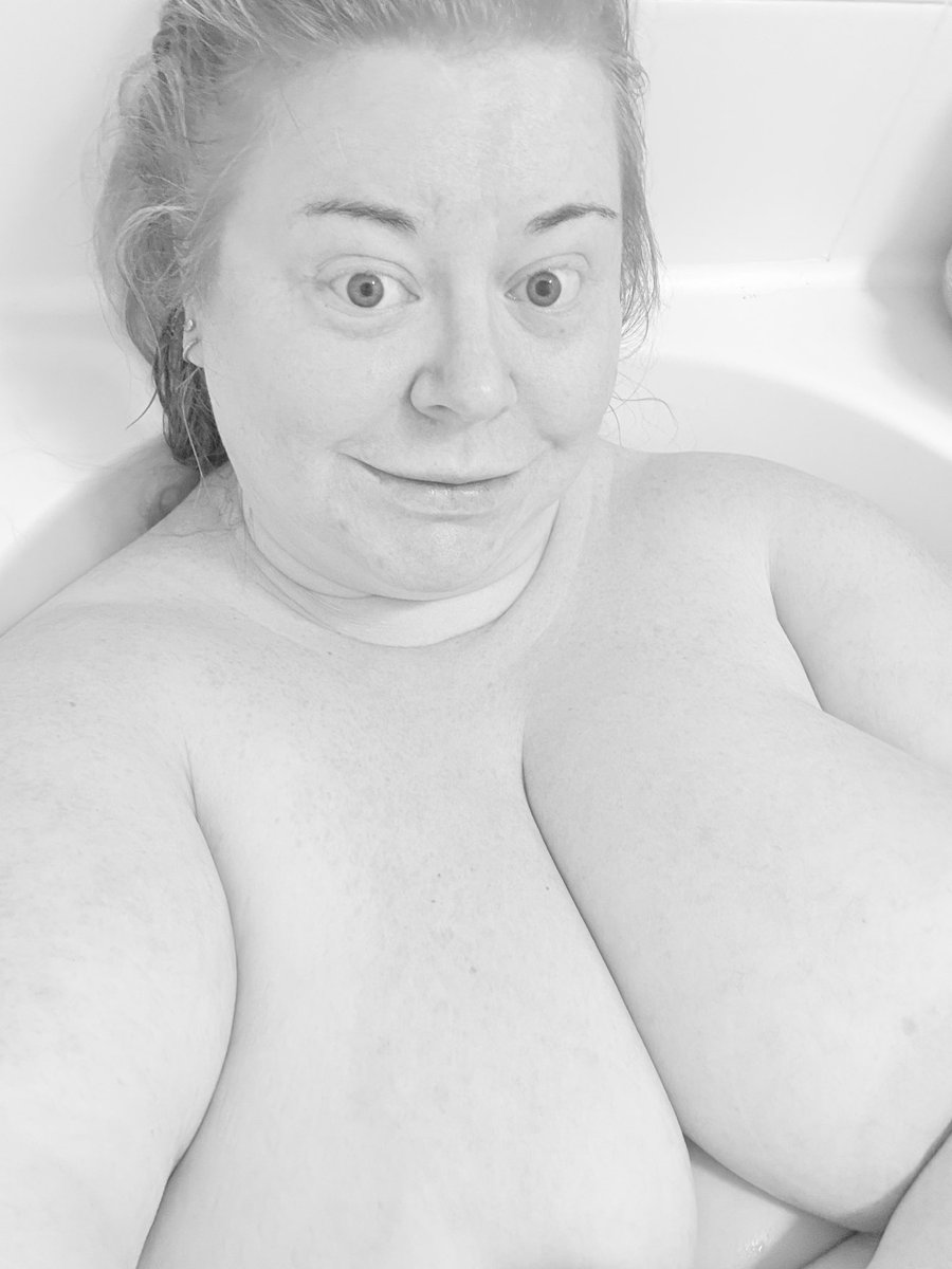 Sarahstuartxxx tweet media