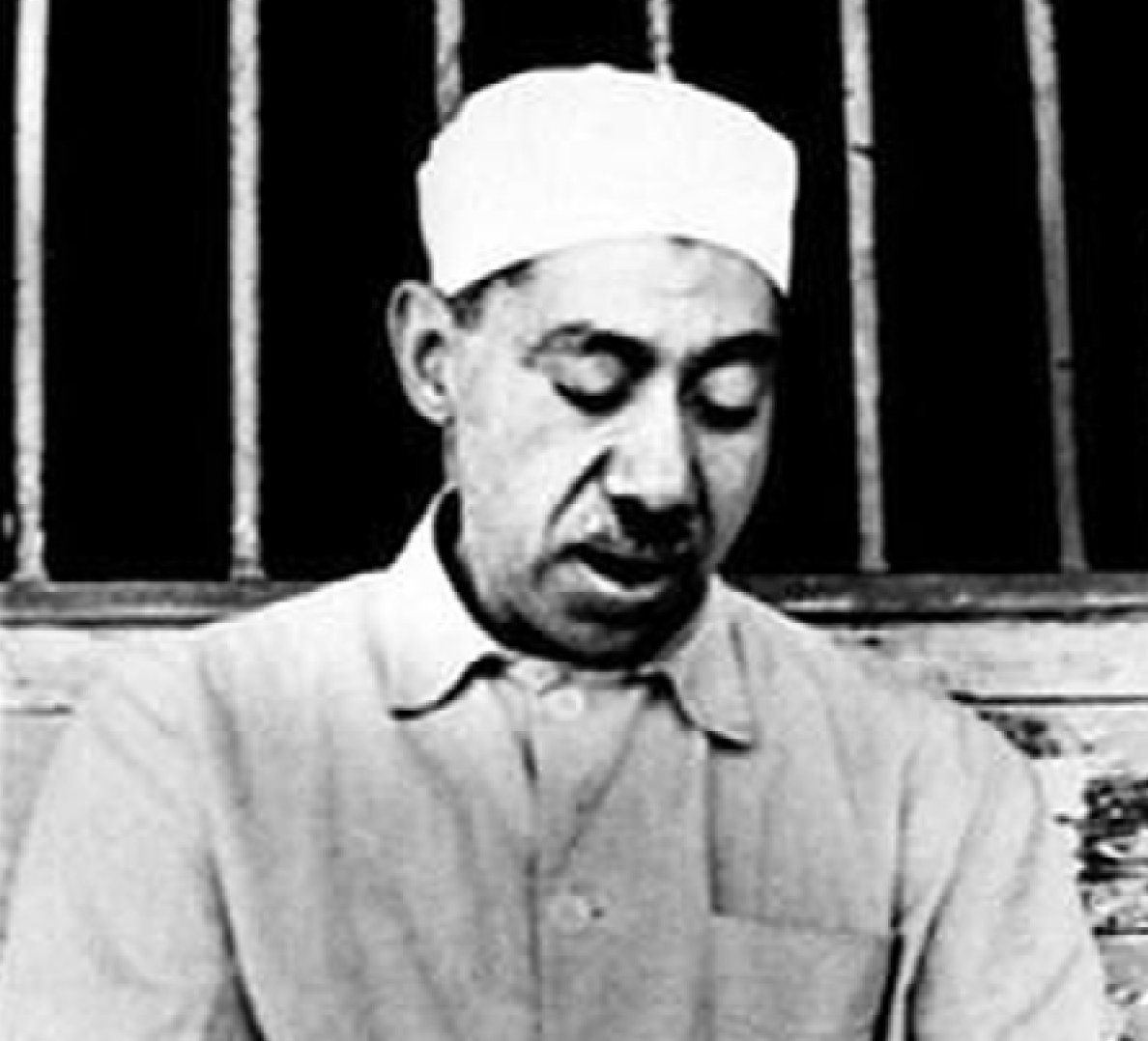 — Seyyid Kutub:

“Batılılardan nefret ediyorum, 
Amerika'dan nefret ediyorum; 
ama daha çok Amerika'nın vicdanına sığınan 
Müslümanlardan nefret ediyorum.”