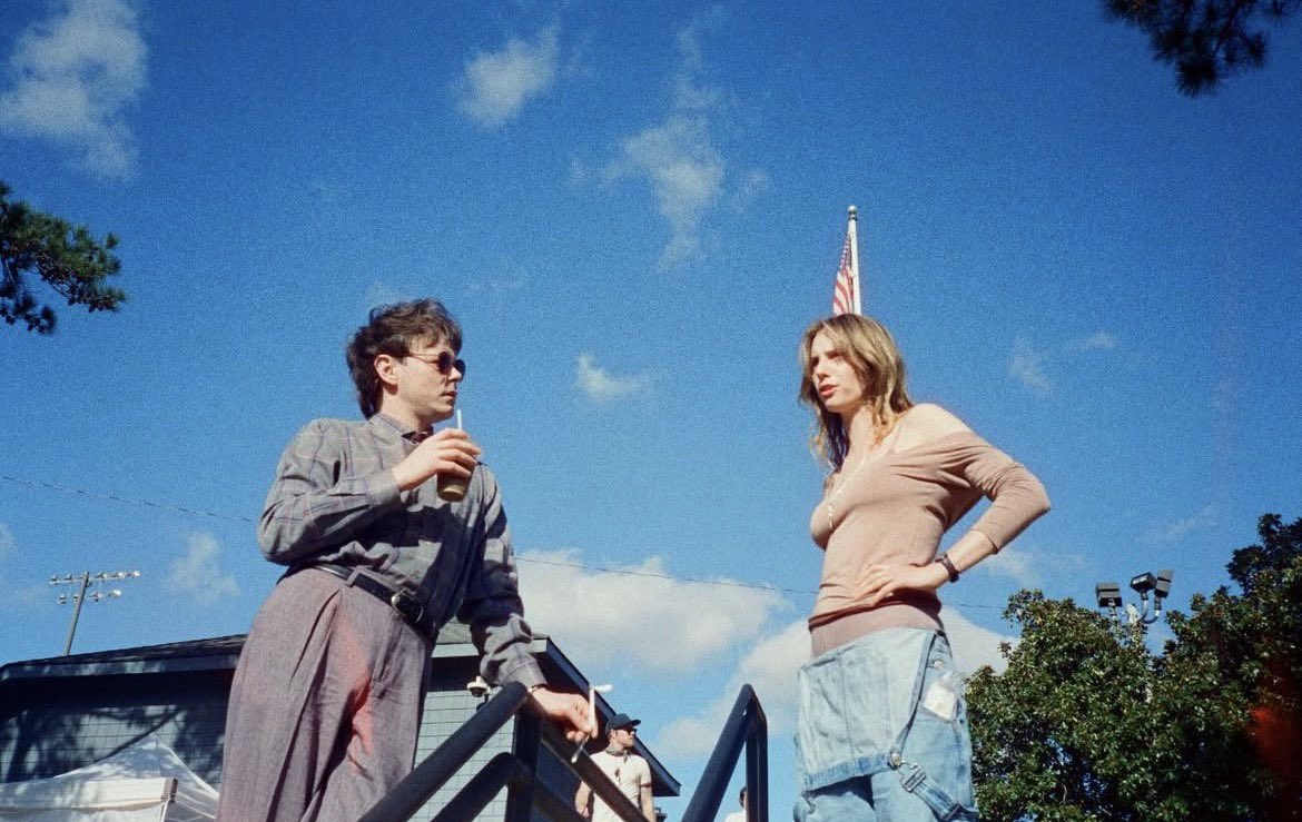 retroheaton's tweet photo. my gay uncle and his lesbian best friend circa 1989 https://t.co/XZDhjcnaWx