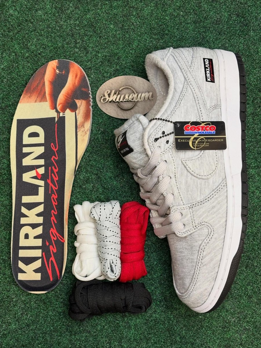 ModernNotoriety's tweet image. Costco x Nike SB Dunk Low "Kirkland Signature" 🛒

🗓️ 2026
🏷️ $135
