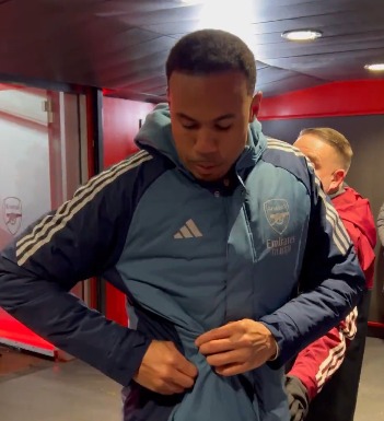 Rival fans got excited for a little while. Get back in there 💪