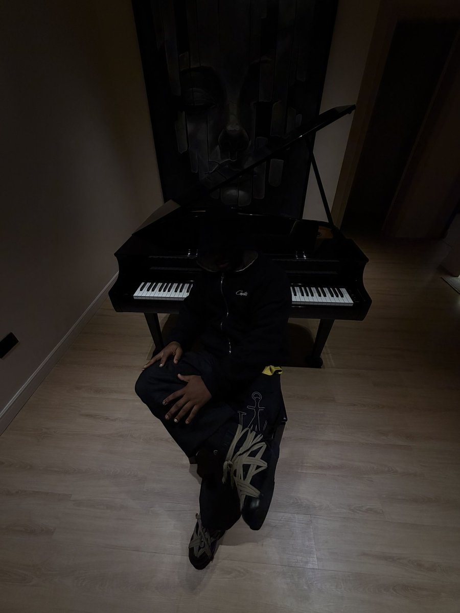 flezo_'s tweet photo. The devil doesn’t wear Prada, he wears Corteiz and Rick https://t.co/qkAhQyPc9x