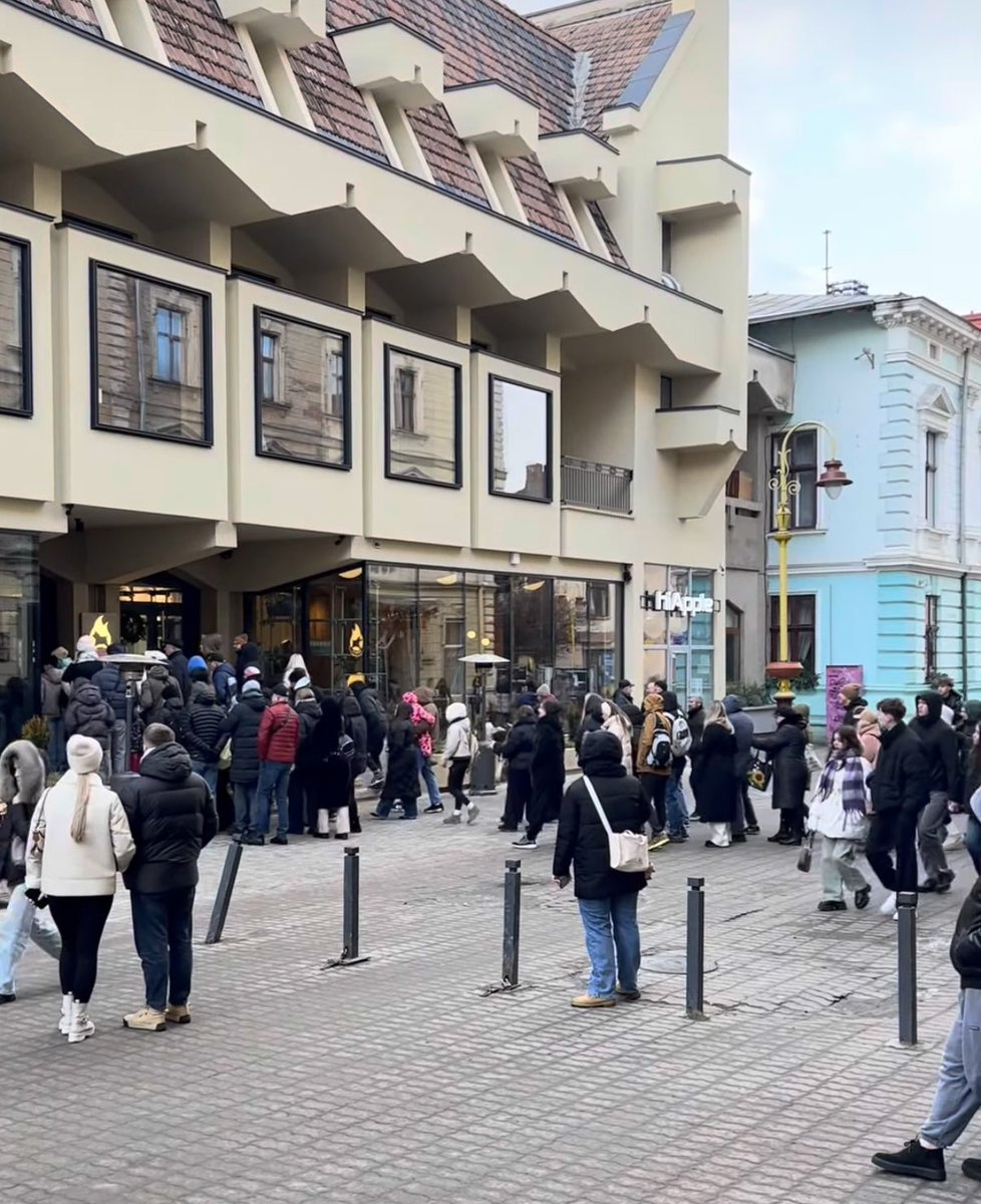 #Реберня та кафе «Кооператива молока» відкриті! Ми дуже чекали цього відкриття! І нам дуже приємно, що наші гості теж чекали нашого відкриття! Дякую ВАМ люди! 💪❤️🦁 #ІваноФранківськ #Львів #Україна 🇺🇦