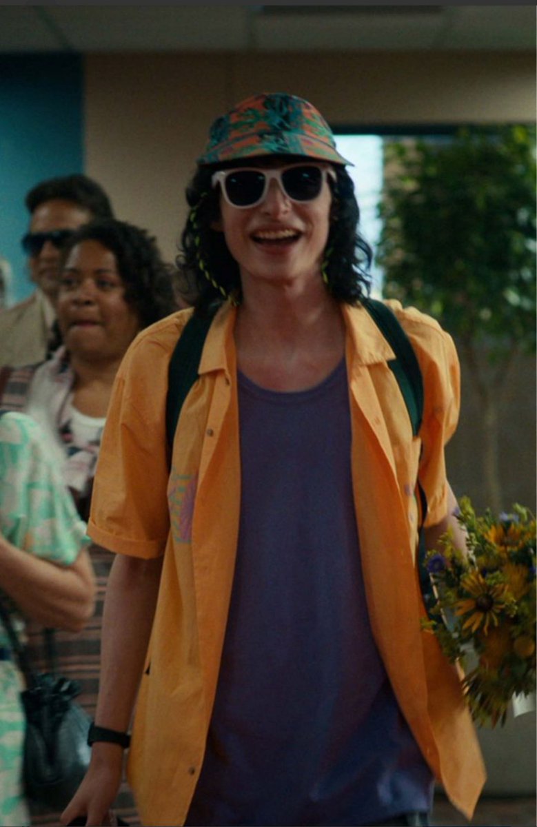 bookinitout's tweet image. do you know how bad you have to fuck up a character to make me to miss s4 mike wheeler? like shit man at least he was doing something slightly interesting with his emotional cheating