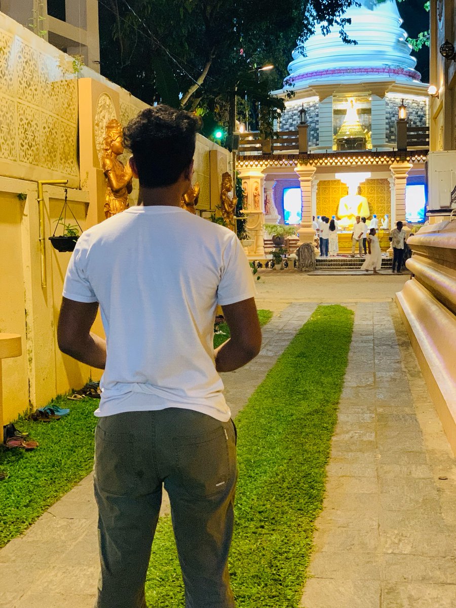 ❛ 01 / 12 ♡ ❜ | දුරුතු පුර පසලොස්වක | 
Duruthu Full moon Poya Day 🤍