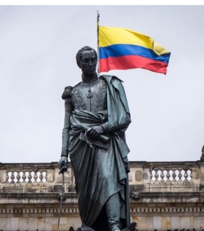 “Parece que el intento de usted es forzarme a que alterne los insultos. No lo haré; pero sí protesto a usted, que no permitiré se ultraje ni desprecie al gobierno y los 
1/2