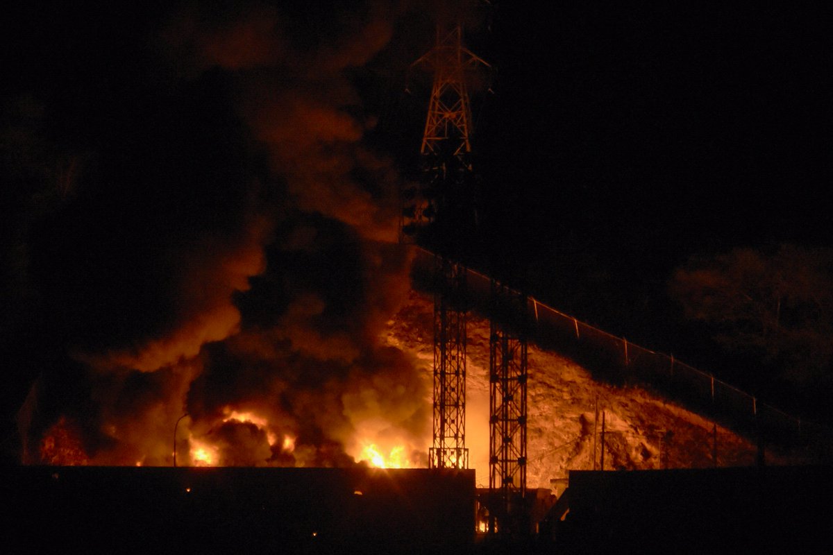 The kidnapping of Venezuelan president Nicolas Maduro and his wife solidifies America’s role as a gangster state. Violence does not generate peace. It generates violence. The immolation of international and humanitarian law, as the U.S. and Israel have done in Gaza, and as took