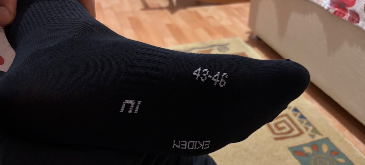 FootFightStrong's tweet image. decathlon Çoraplarım 
Black