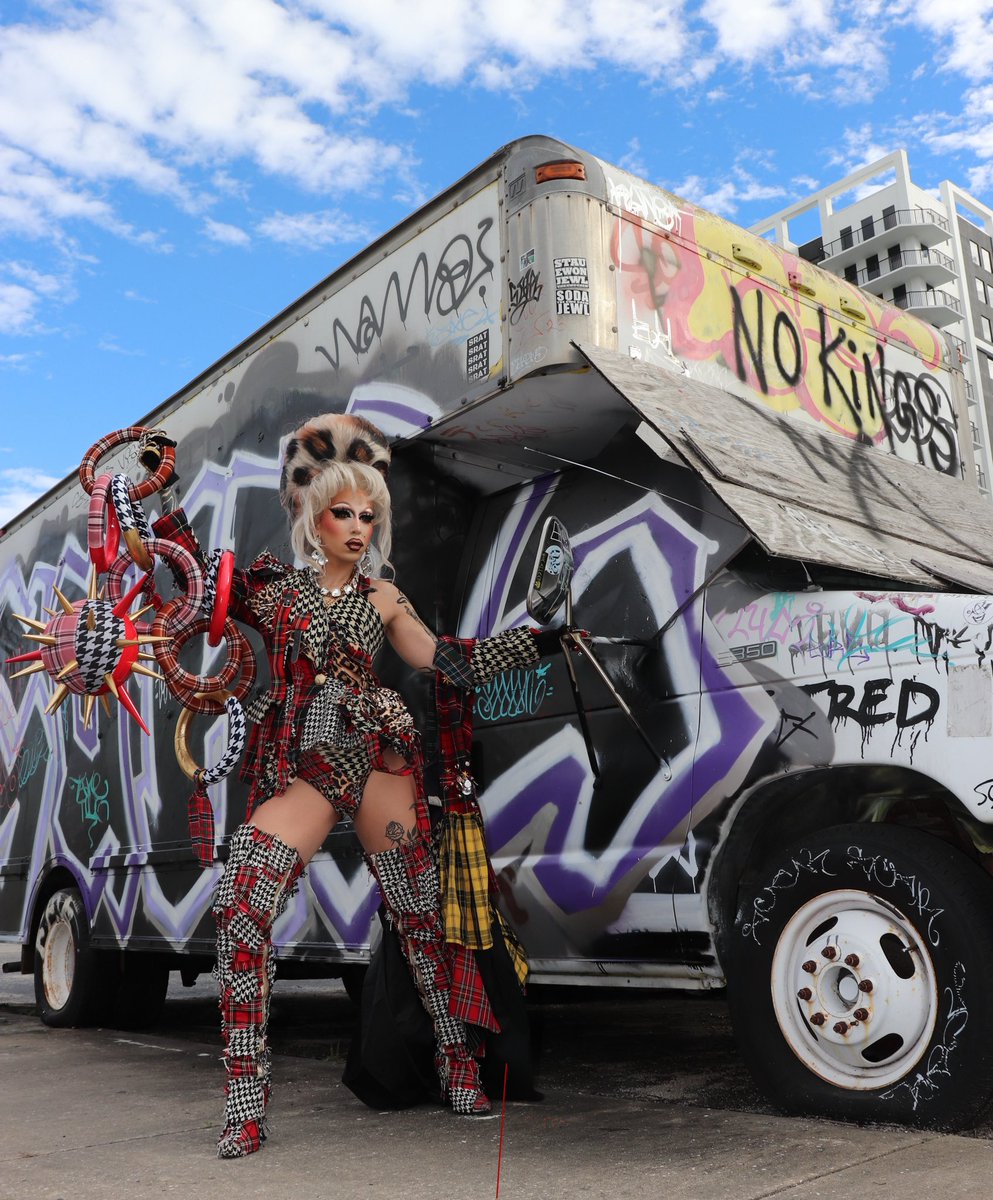 Let’s go entrance look!!!!  This is one of my favorite looks ever!