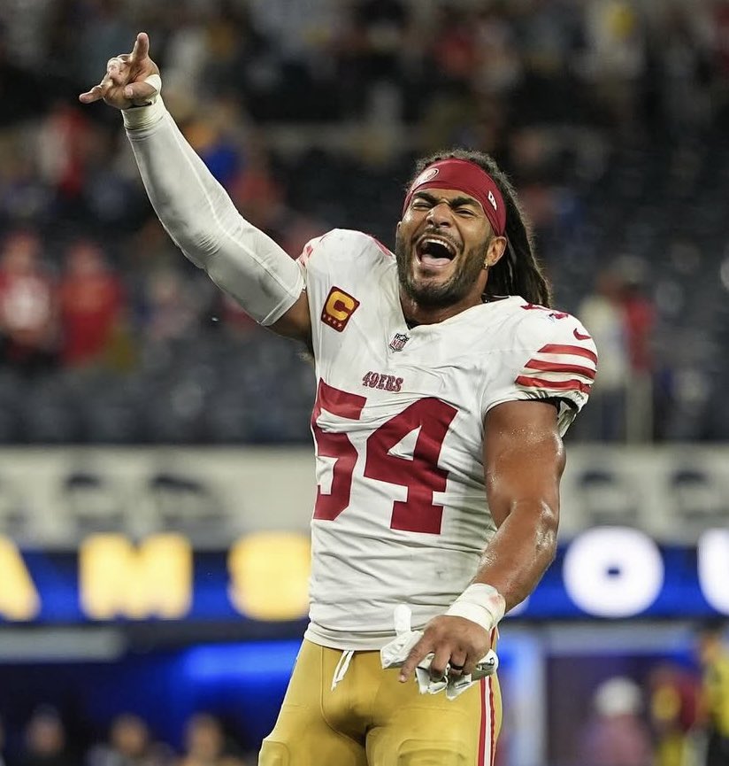 Coach_Yac's tweet image. Fred Warner is telling his teammates that he’s targeting the Divisional Round of the Playoffs for his return, per @mattbarrows 

via: @timkawakami Podcast