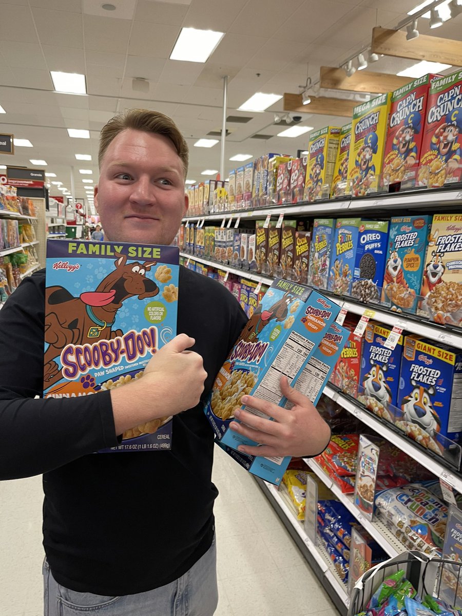 ScoobyandCam's tweet photo. Caught red-handed in the cereal aisle with four boxes of Scooby Snacks… and I regret nothing. Zoinks! 🐾🥣💙

#ScoobyDoo #ScoobySnacks #ScoobyDooCereal #Kelloggs #ScoobyDoobyDoo @Target @KelloggsUS https://t.co/5DxmmB78N4