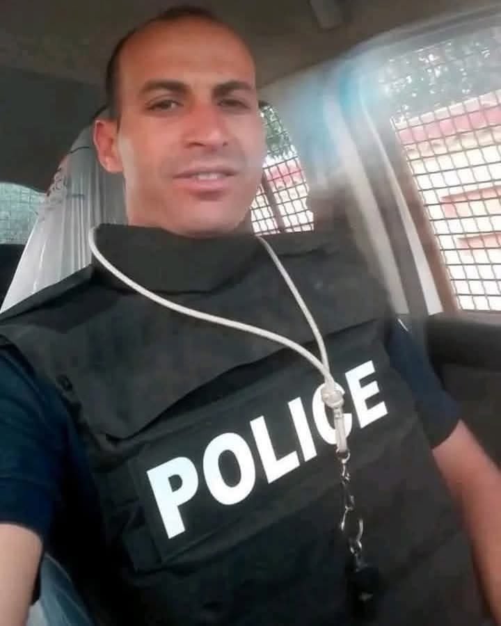 tunisialphanews's tweet image. 🇹🇳🚨 إنا لله وإنا إليه راجعون

L’agent de police Marouane Qadiri est décédé des suites de ses blessures, après avoir neutralisé le terroriste Sadiq Al-Abidi.
#kasserine