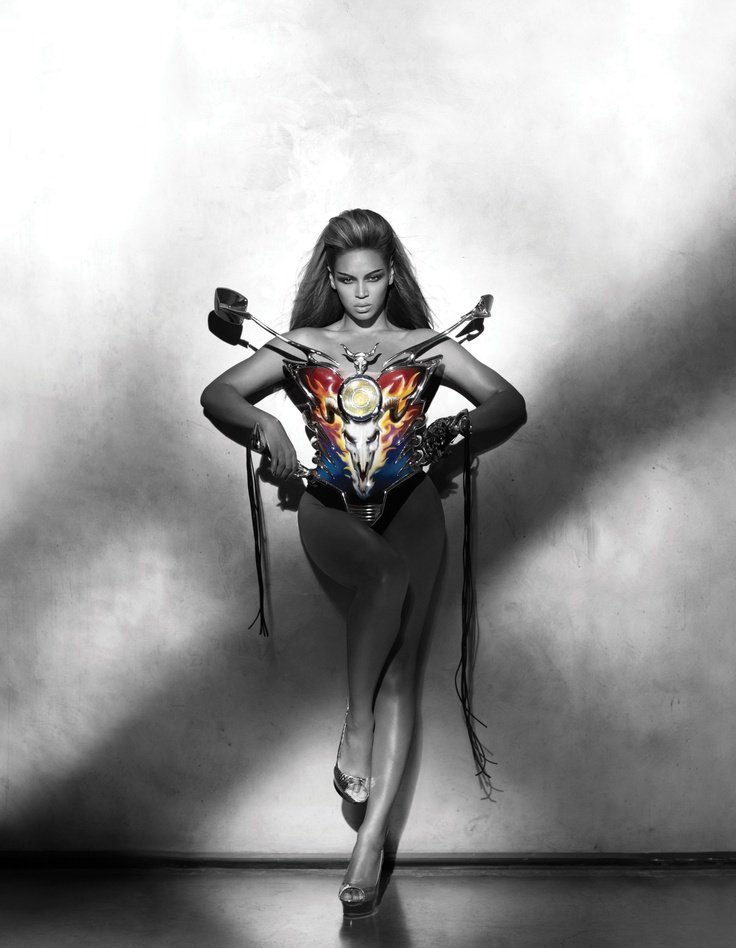 DetroitEminaj's tweet image. Best Alter Ego 

Sasha Fierce or Roman