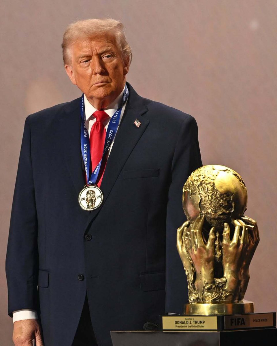 Peace prize for donald trump wtff 😂😂🤣🤣