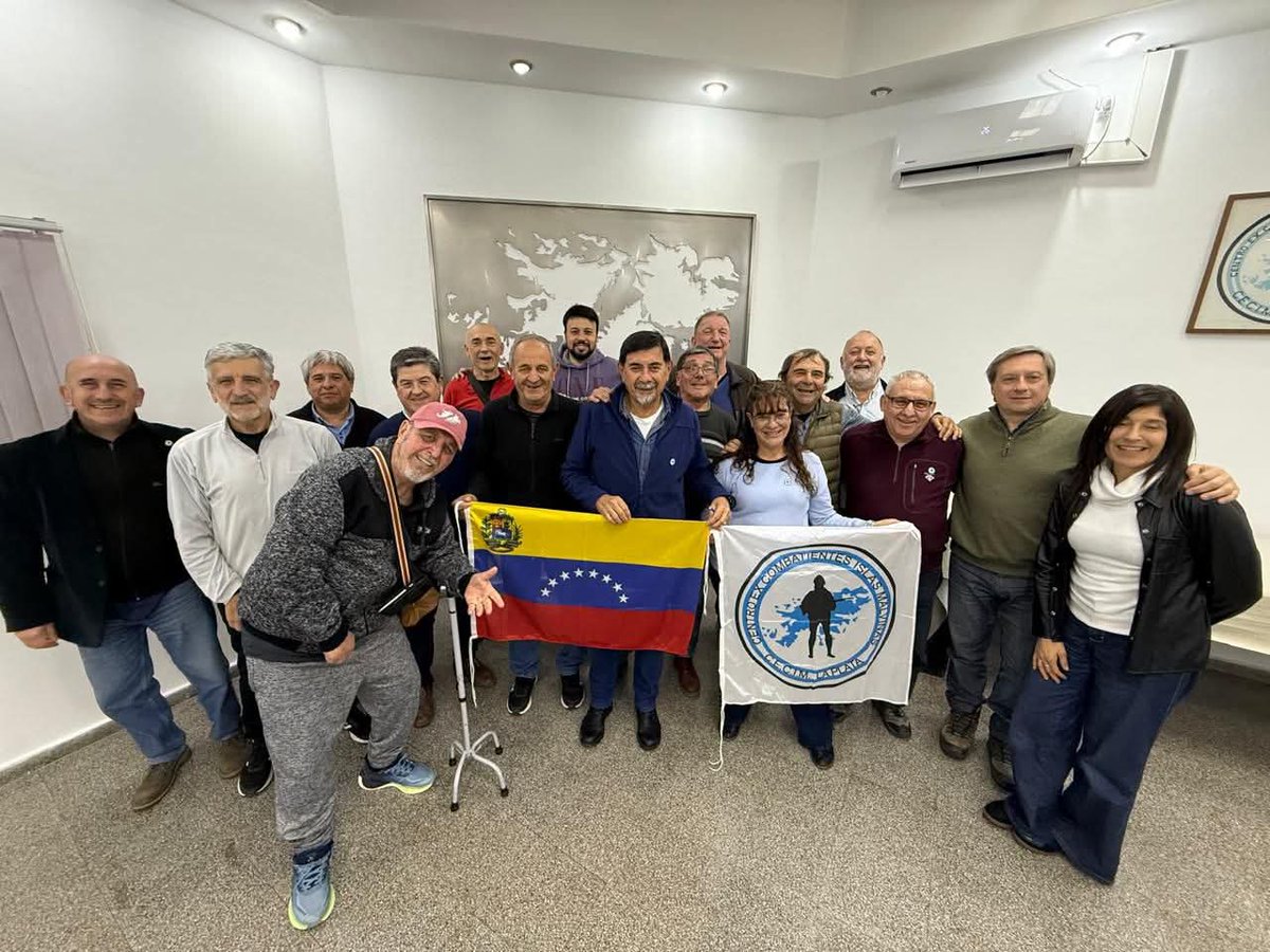 NO AL IMPERIALISMO. Fuera ingleses de Malvinas, fuera yanquis de América Latina