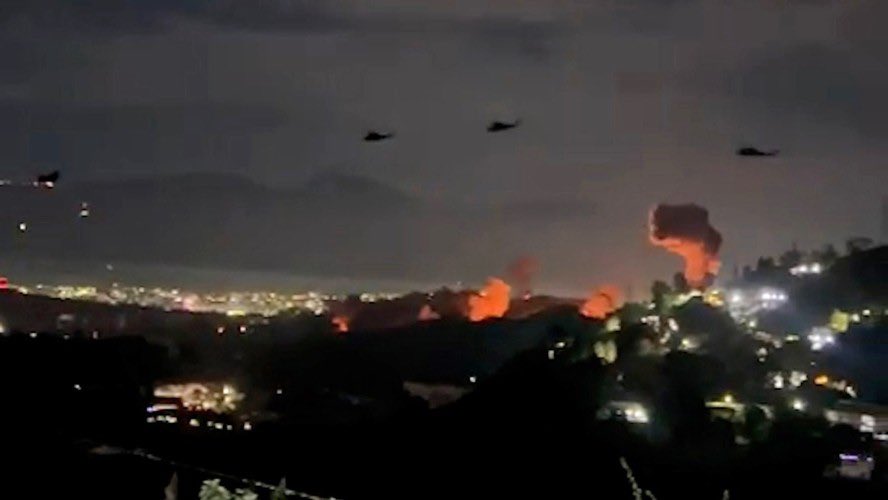El extraño anhelo de sentirse “salvados” por políticas hollywoodense -que solo existen en guiones cinematográficos-, saca a relucir lo más torcido de las personas. Celebrar y pedir intervencionismo los pinta tan ajenos a la historia como también al sentido común.