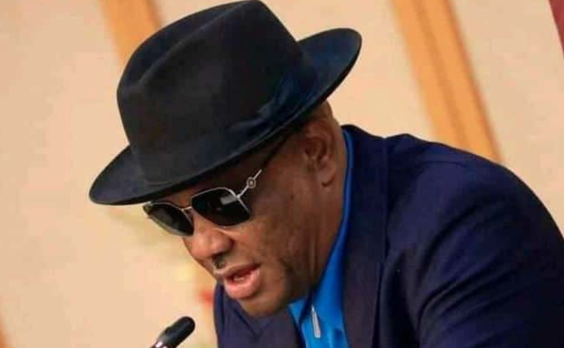 thecableng's tweet image. Wike says he’ll be buried politically if Fubara secures second term 

Nyesom Wike, minister of the Federal Capital Territory (FCT), says his political career would be ruined if Siminalayi Fubara, governor of Rivers, secures a second term.

Speaking on Saturday during a…