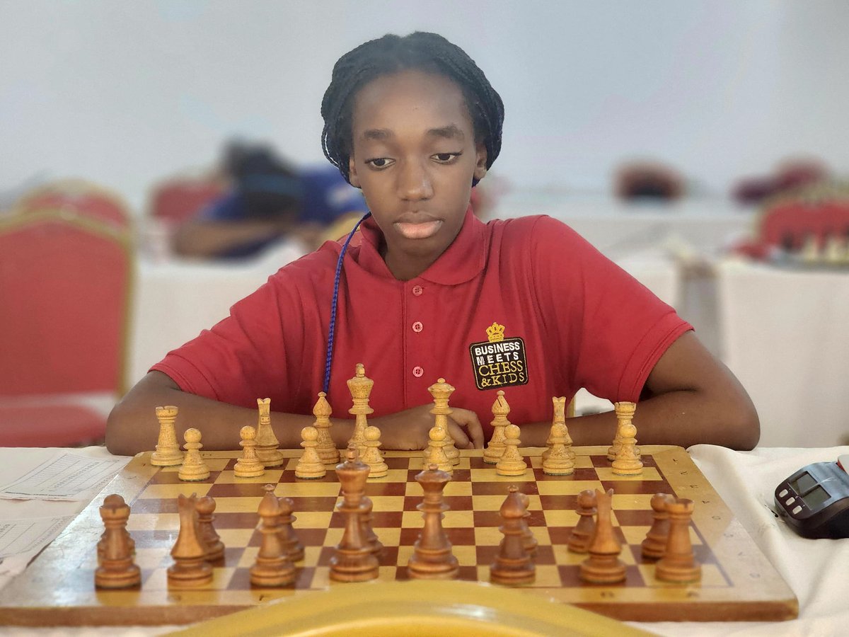 Business Meets Chess & Kids tweet media