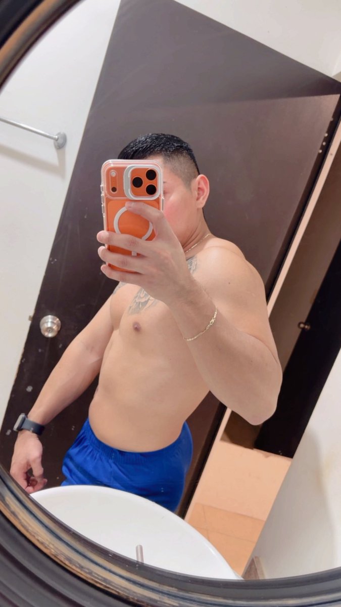 andresschablee's tweet photo. 🥵🥵🥵🤘🏻 https://t.co/T35uiKrdet