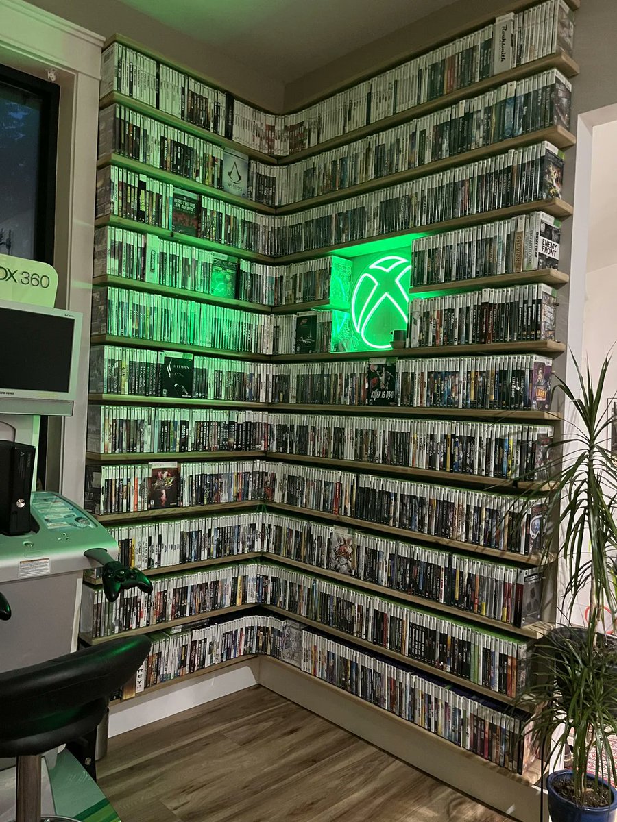 JakeSucky's tweet image. A Reddit user spent 20 years collecting every single XBOX 360 game. He now has 1,353 games and variants, with the last one being gifted to him by his son

u/Uncleseeth