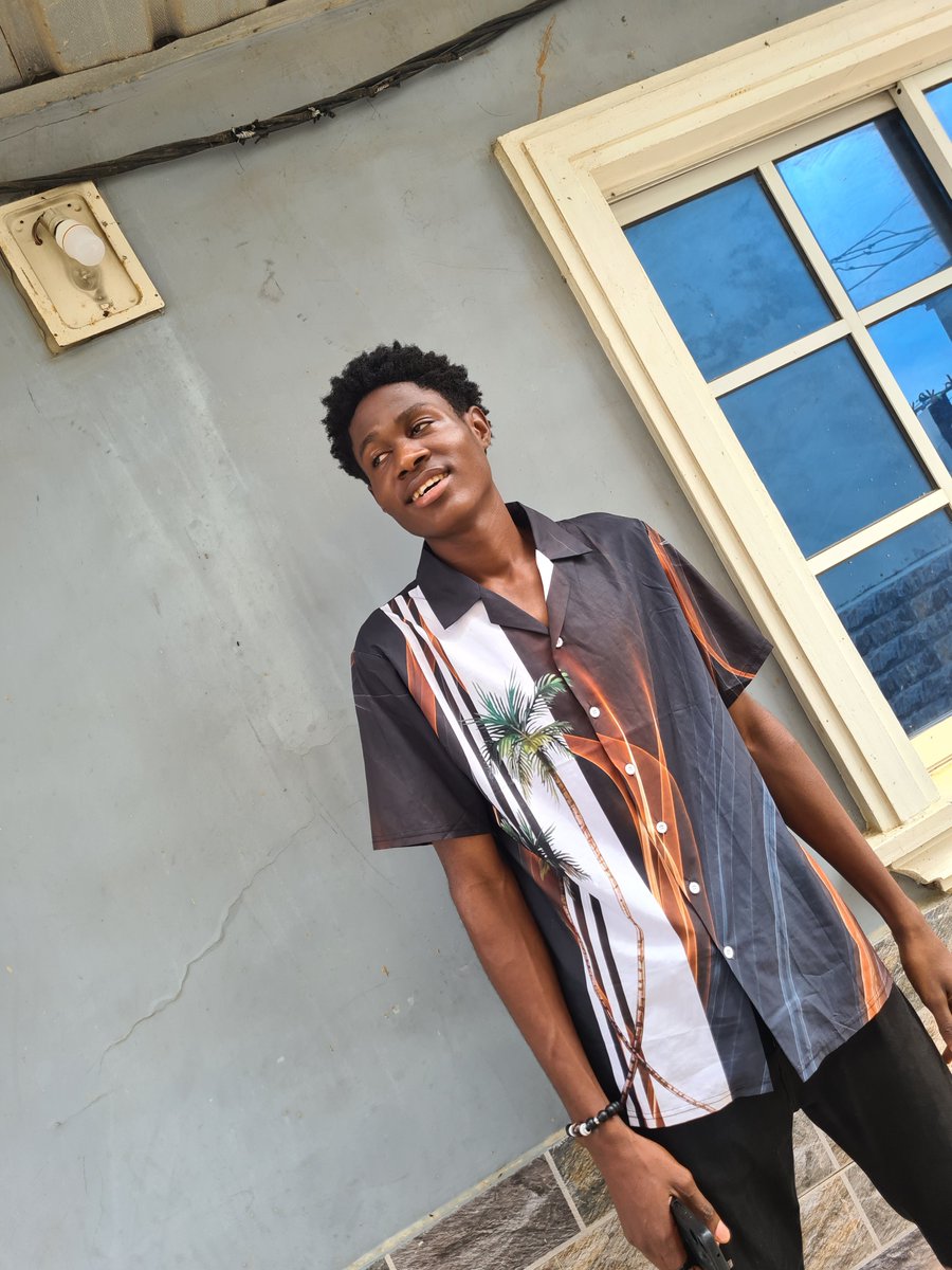 ZaraAjima's tweet photo. Hi @SamuelOtigba
My brother is an aspiring model, and the opportunity to work with you would be incredible. 

Height: 6'3 
Location: LAGOS, NIGERIA. https://t.co/TGRBSp37ox