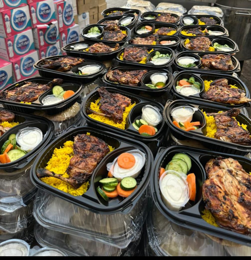 urfavdentist__'s tweet image. بإذن الله هنعمل وجبات اطعام الجمعه ساعدوني
اجمع اكبر عدد وجبات ونطعم ناس غلابه جدا وعاوزين نحاول نعملهم لحمه 
للمساعده وتقدرو تيجو توزعو معانا وتجيبو وجبات بنفسكم وتوزعو وتشوفو الوضع 
محدش يكسل❤️
المنطقه محتاجه جداوبيستنو الوجبه
Cash 01069874675 
و انستا باي m.farag1994@instapay