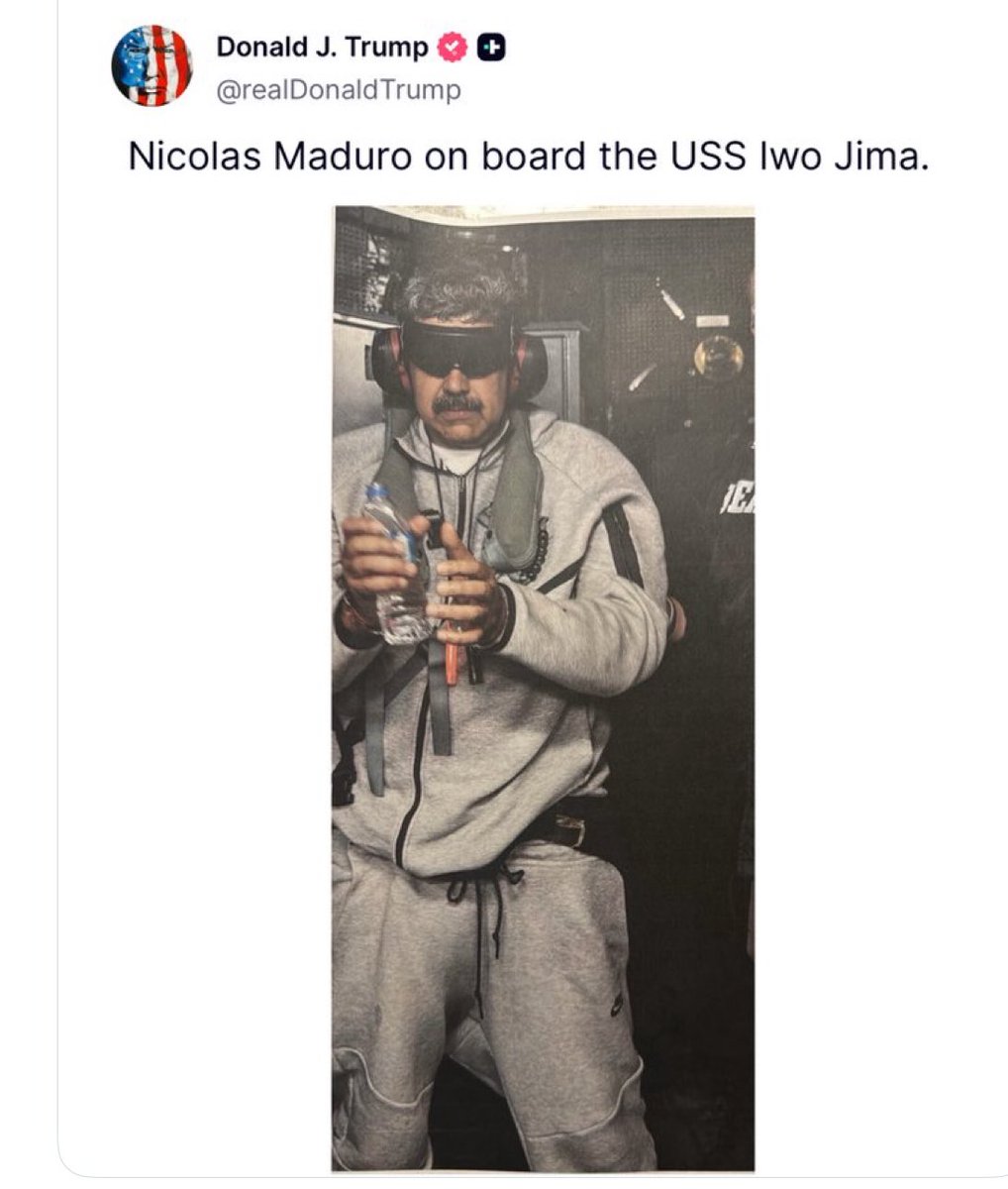 TNSTARZ's tweet image. Two pictures that capture what can happen to you in a couple of hours!
This is Badass!