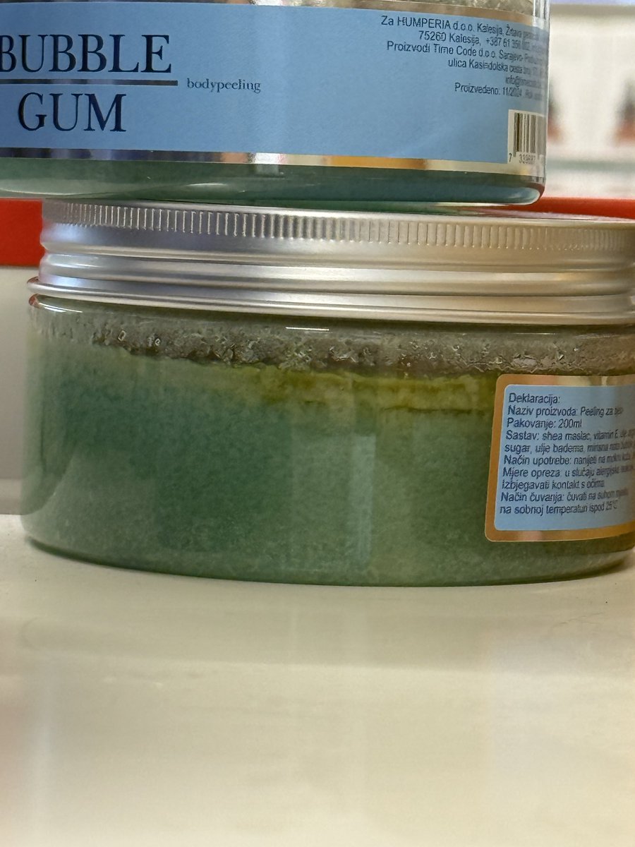 saaaandra tweet media