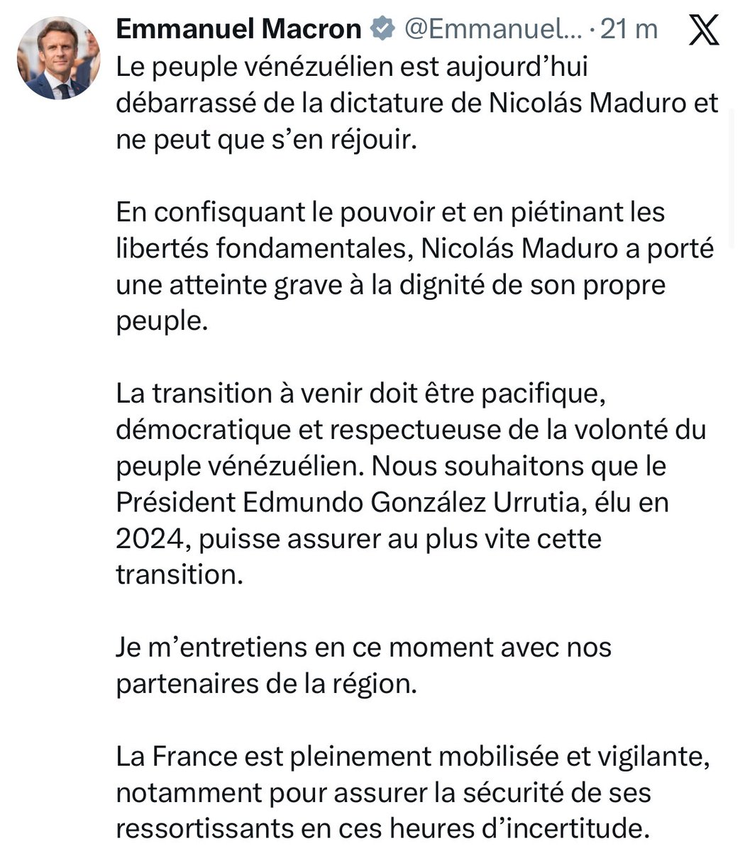 Les États-Unis bombardent un peuple et séquestrent son président, veulent le gouverner et s'emparer de son pétrole. 

Emmanuel Macron n'en dit rien et évoque une fumeuse transition démocratique. 

La France humiliée par un président soumis. Il est temps de reprendre le contrôle.