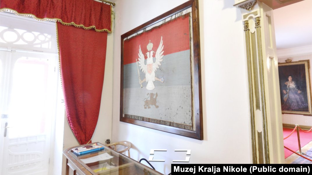 E kako je zasmrdjela gamad,i to na zastavu rodjene države,koju tolko vole 🤣🤣🤣 A nije to ljubav gubavi izrodi,nego mržnja pocrkali u njoj dabogda...E Gledaćete je svaki dan ! ❤️