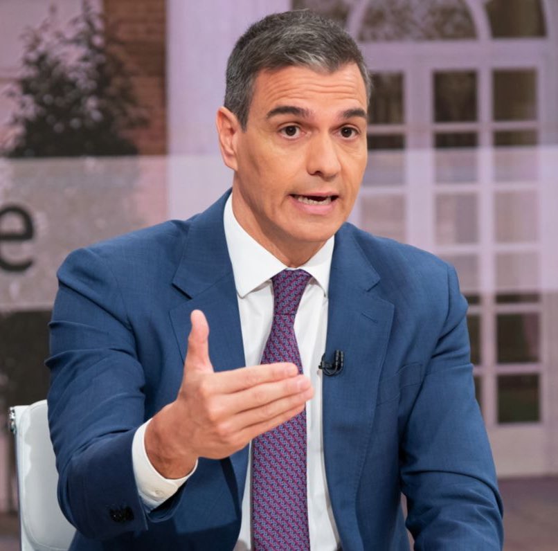 ⚡️🇪🇸|🇺🇸|🇻🇪FLASH - L’#Espagne « ne reconnaîtra pas une intervention qui viole le droit international », indique le 1er ministre espagnol Pedro #Sanchez après l’opération américaine au #Venezuela qui « pousse la région vers un horizon d’incertitude et de bellicisme ». (déclaration)