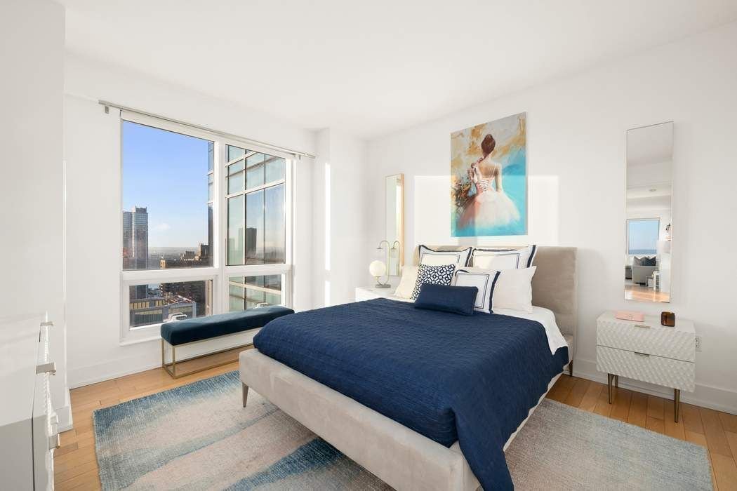 sofia70649's tweet image. Stunning high rise living room with floor-to-ceiling windows showcasing an epic sunset view 🌅, elegant modern decoration, and a stylish dining nook. Perfect for luxury city lifestyle! 
#LuxuryRealEstate