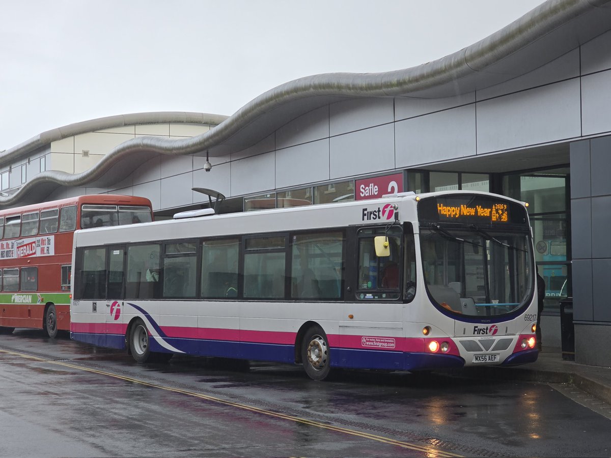 MarcJF241's tweet image. A selection of some of the buses and coaches seen on Thursday at the Chester &amp;amp; Wrexham charity heritage bus running day, which was held to raise money for Nightingale House Hospice.