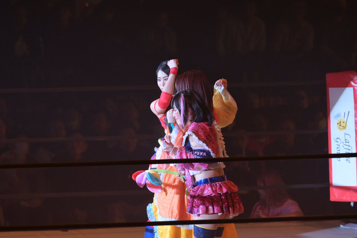 ピース✌️、バーン👉、わーい🙌 #花園桃花 #pw_mg