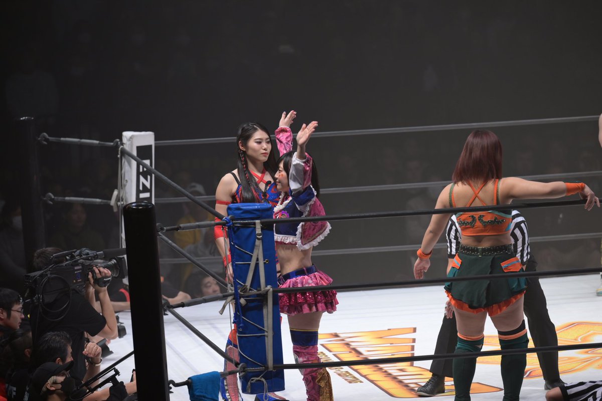 ピース✌️、バーン👉、わーい🙌 #花園桃花 #pw_mg