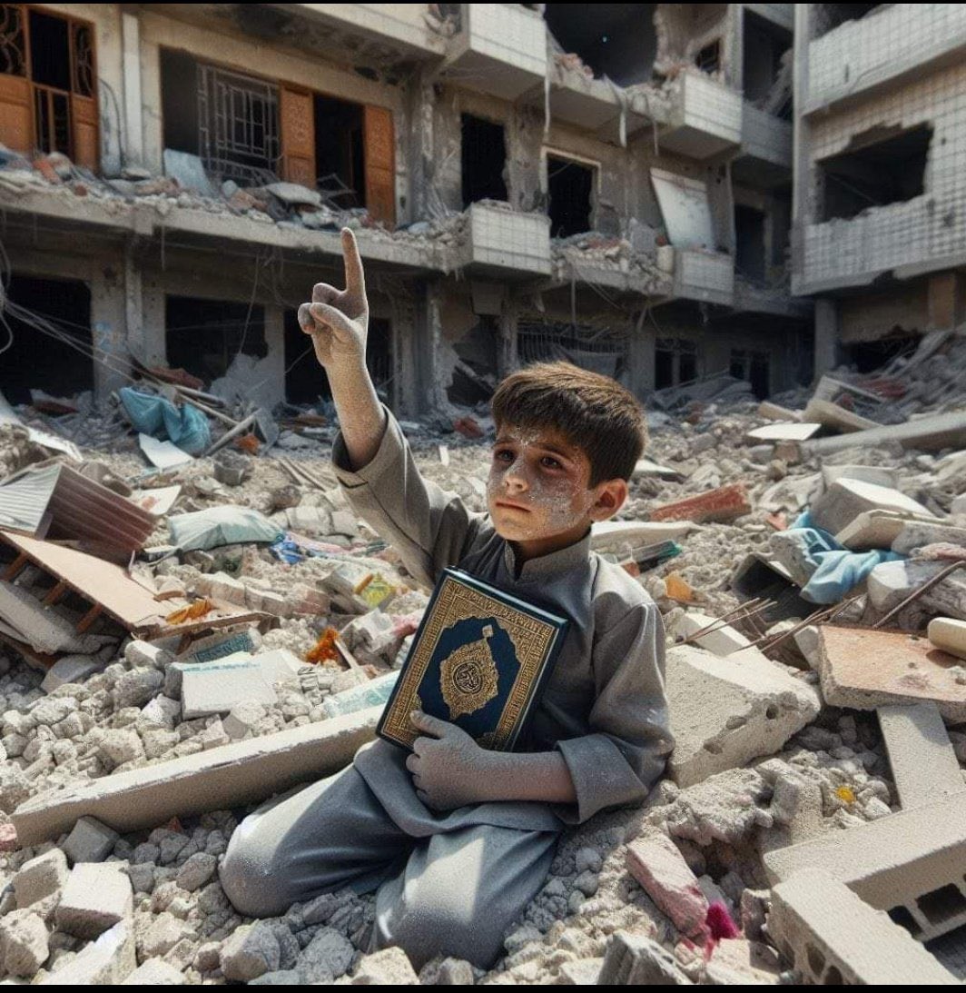 KocYucell's tweet image. Petrolleri,
Doğalgazları,
Modern silahları,
Uçakları, gemileri yok.

Ekmekleri suları bile yok.
Dünyanın en Mazlum,
En sahipsiz, en Fakir milleti ama

Değil 3 saat,
30 senedir ülkelerini ABD'ye de, İsrail'e de vermediler.

Onurlu bir millet gördü bu dünya
#Gazze
 #Filistin