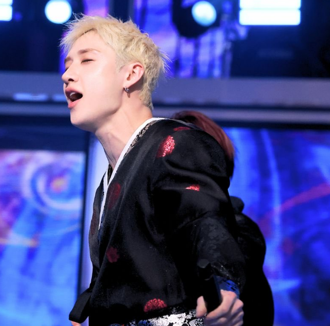 ⛦ shadow tweet media