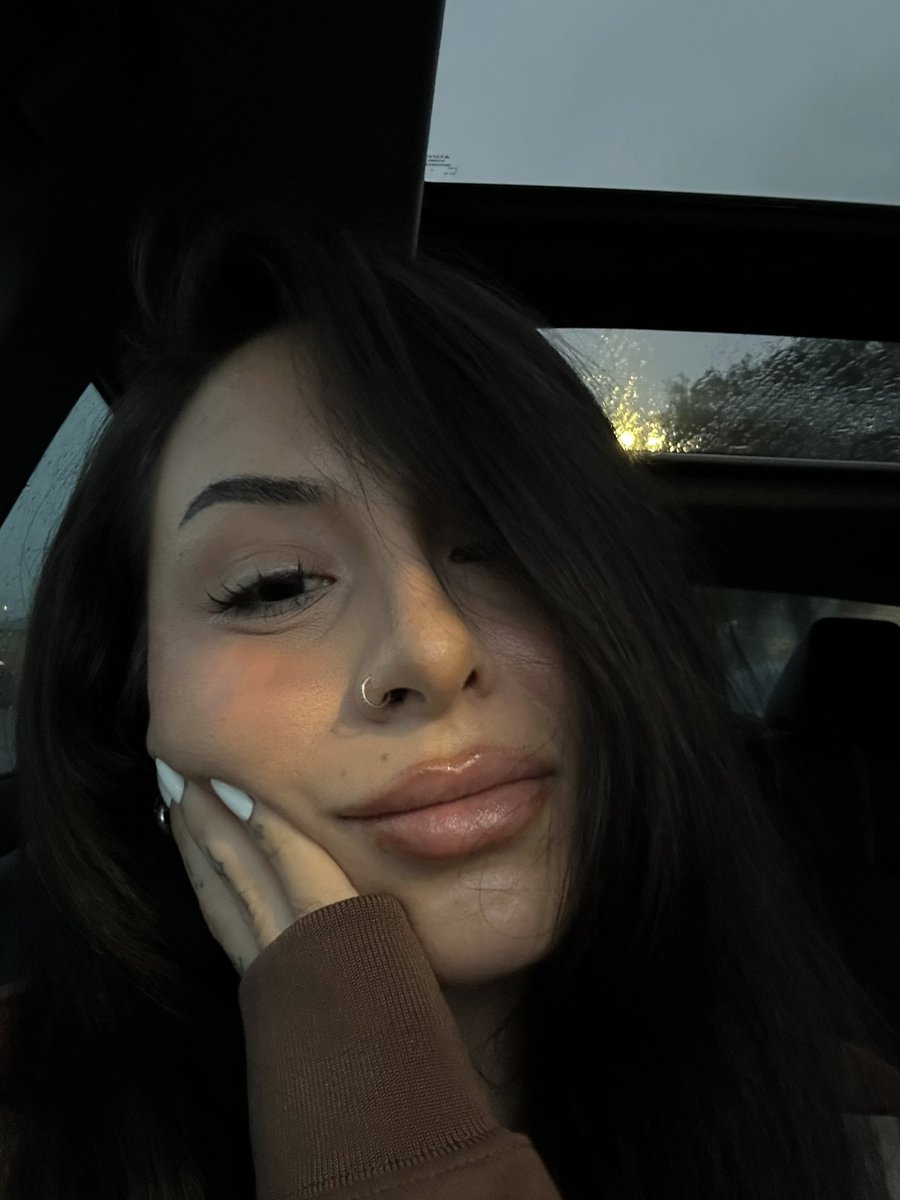 Nicari 🤍 tweet media